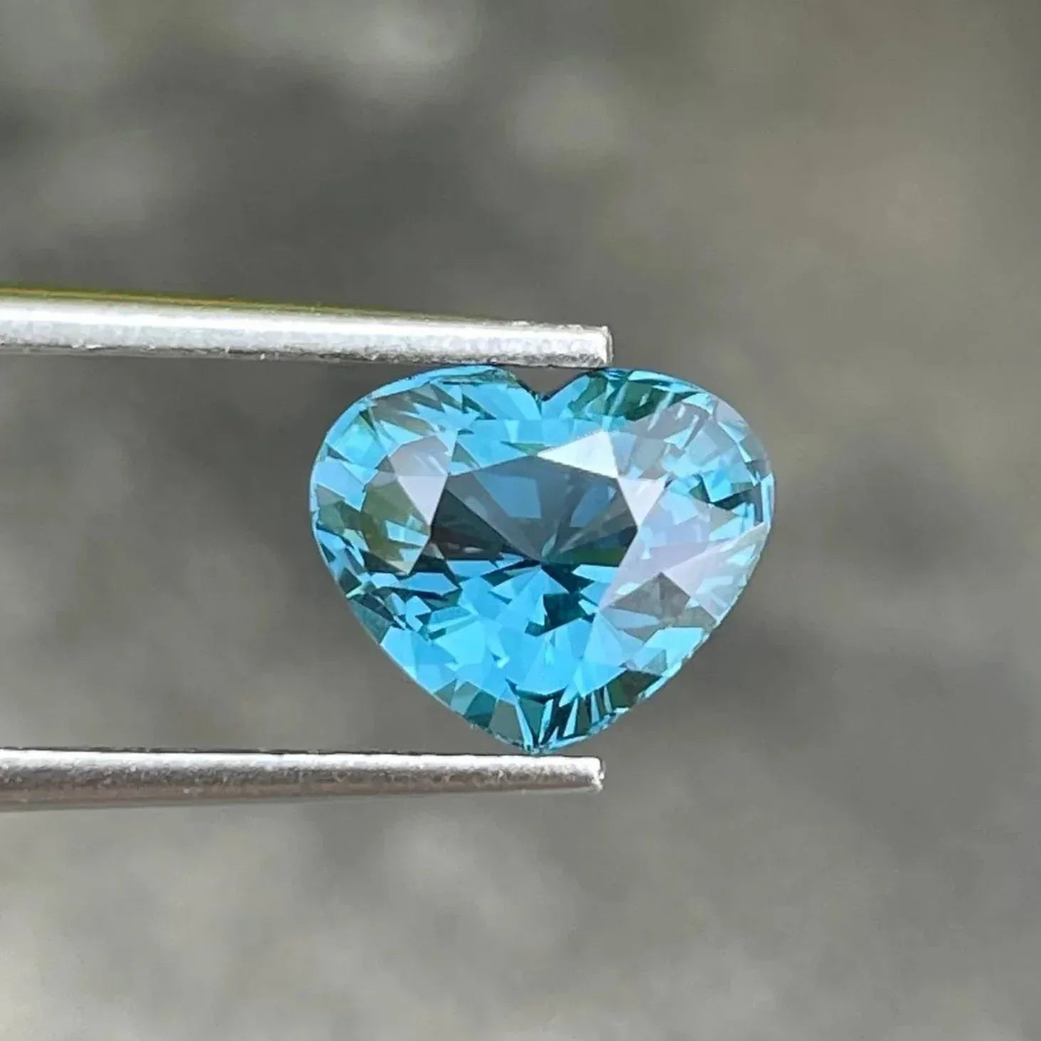 Blue Spinel Heart Cut Gemstone: 3.02 Cts Tanzanian Loose Spinel - Splendor Gems Main image