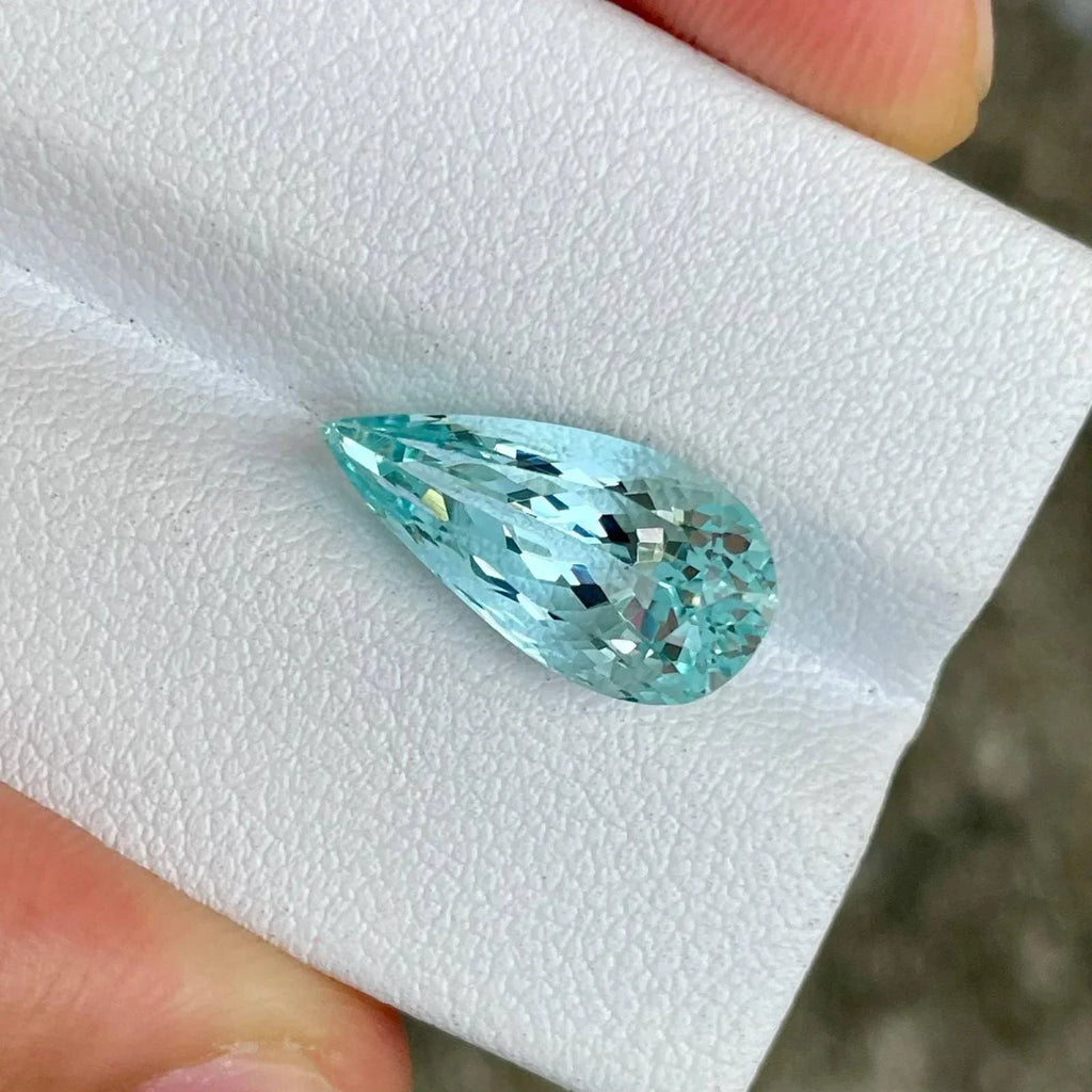4.50 Carat Pear Cut Aquamarine Gemstone: African March Birthstone - Splendor Gems