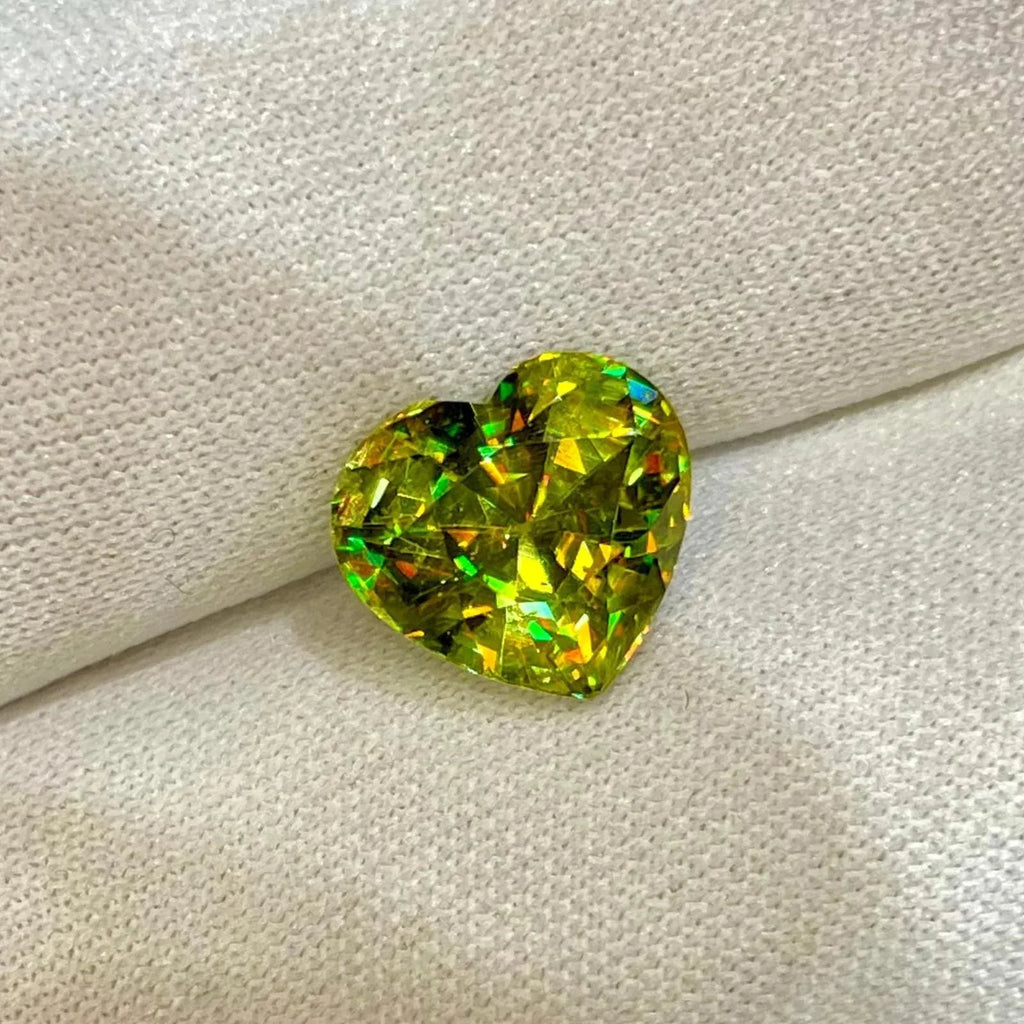 Faceted Heart Sphene Gemstone: 5.15 CTS, VVS Clarity, Madagascar - Splendor Gems