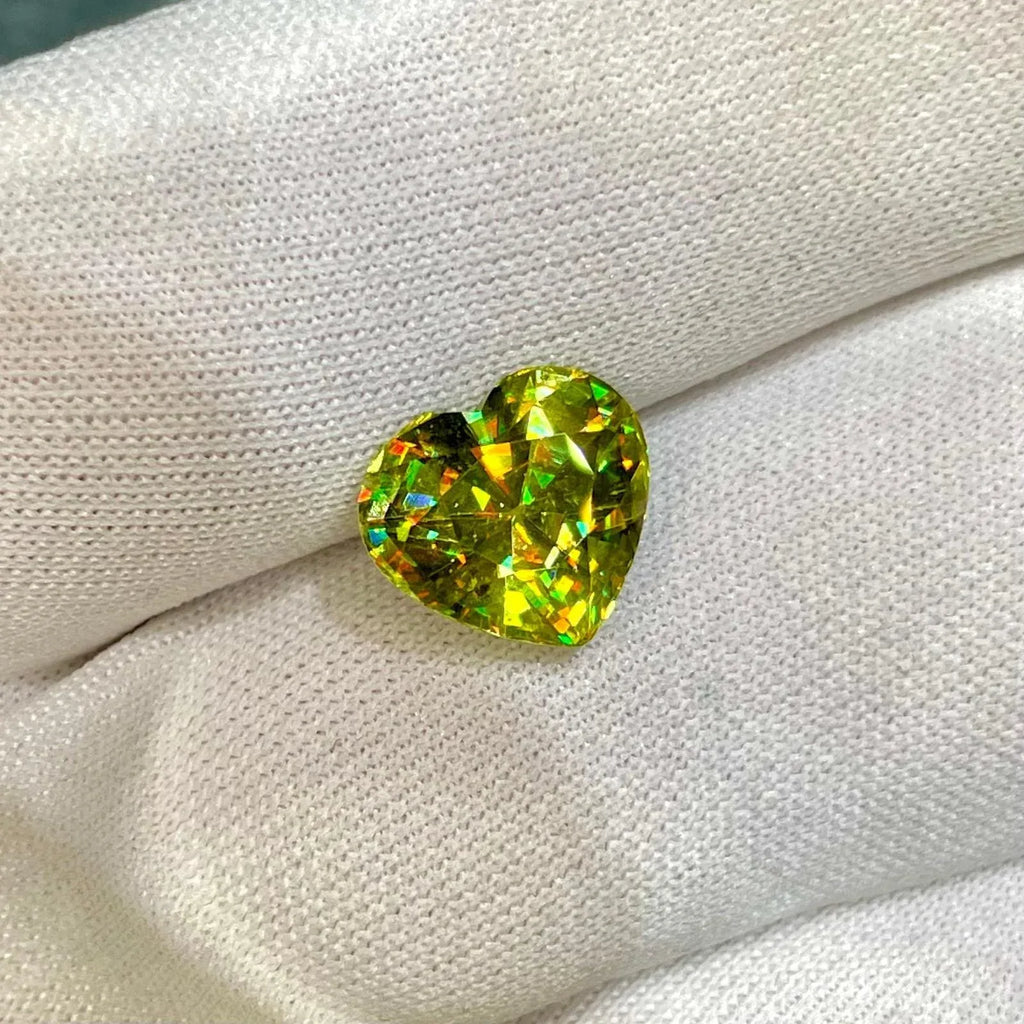 Faceted Heart Sphene Gemstone: 5.15 CTS, VVS Clarity, Madagascar - Splendor Gems