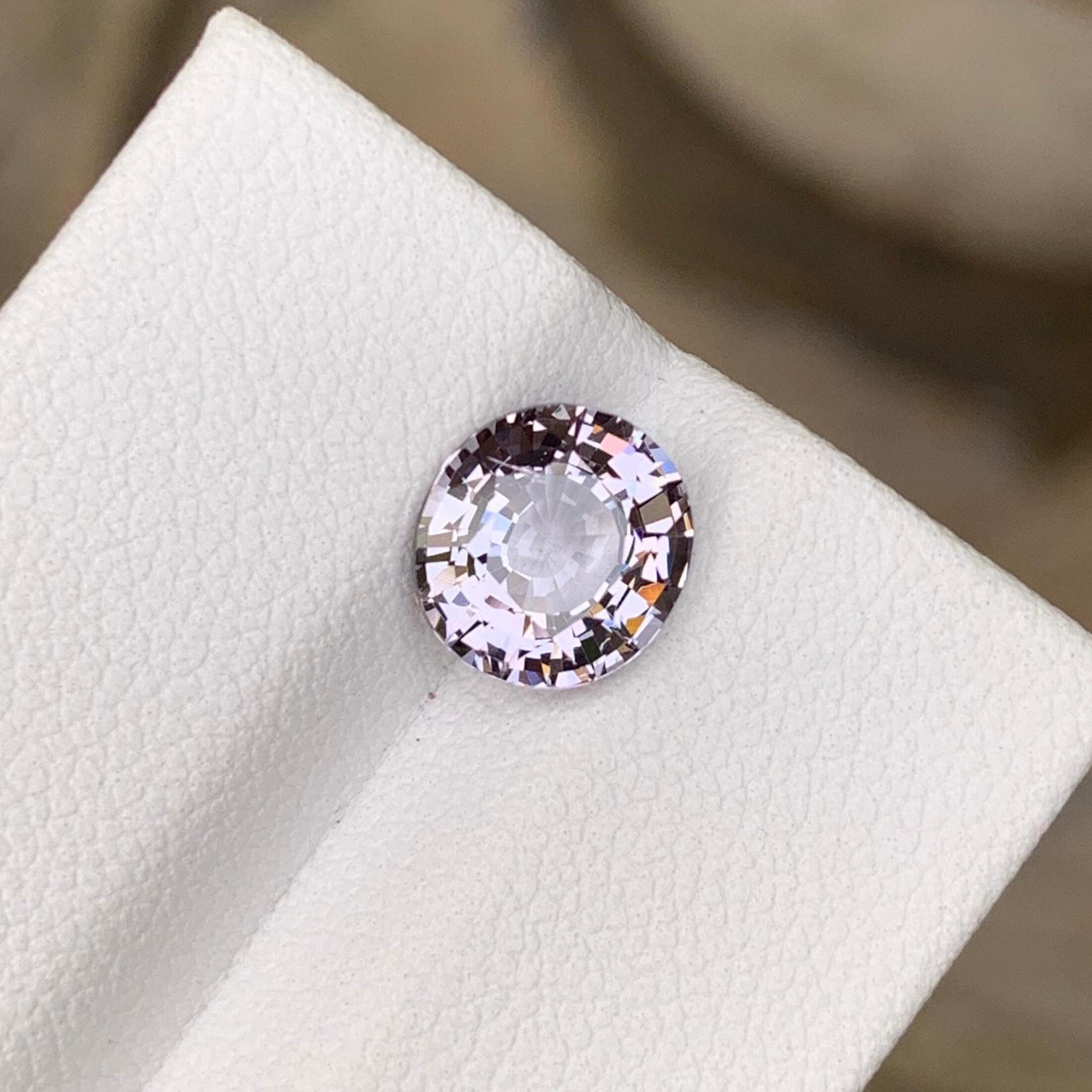 Light Pink Spinel Gemstone 2.10 Ct: Round Cut Burma Origin Secondary image