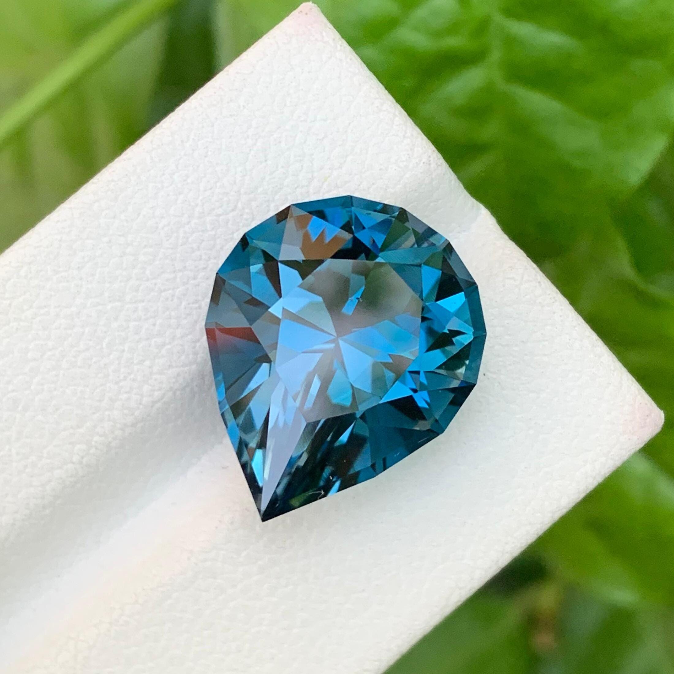 Pear Shape London Blue Topaz: 18.30 ct Loose Gemstone, Brazil