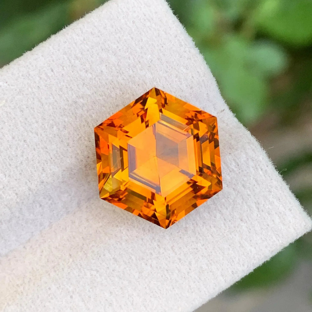8.05 CTS Hexagonal Mandarine Citrine: Eye Clean Orange Gemstone - Splendor Gems
