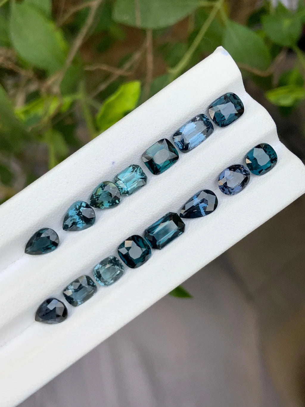 Bluish Green Spinel Lot: Natural Mix Cut Gemstones, Sri Lanka, 17.10 CTS - Splendor Gems