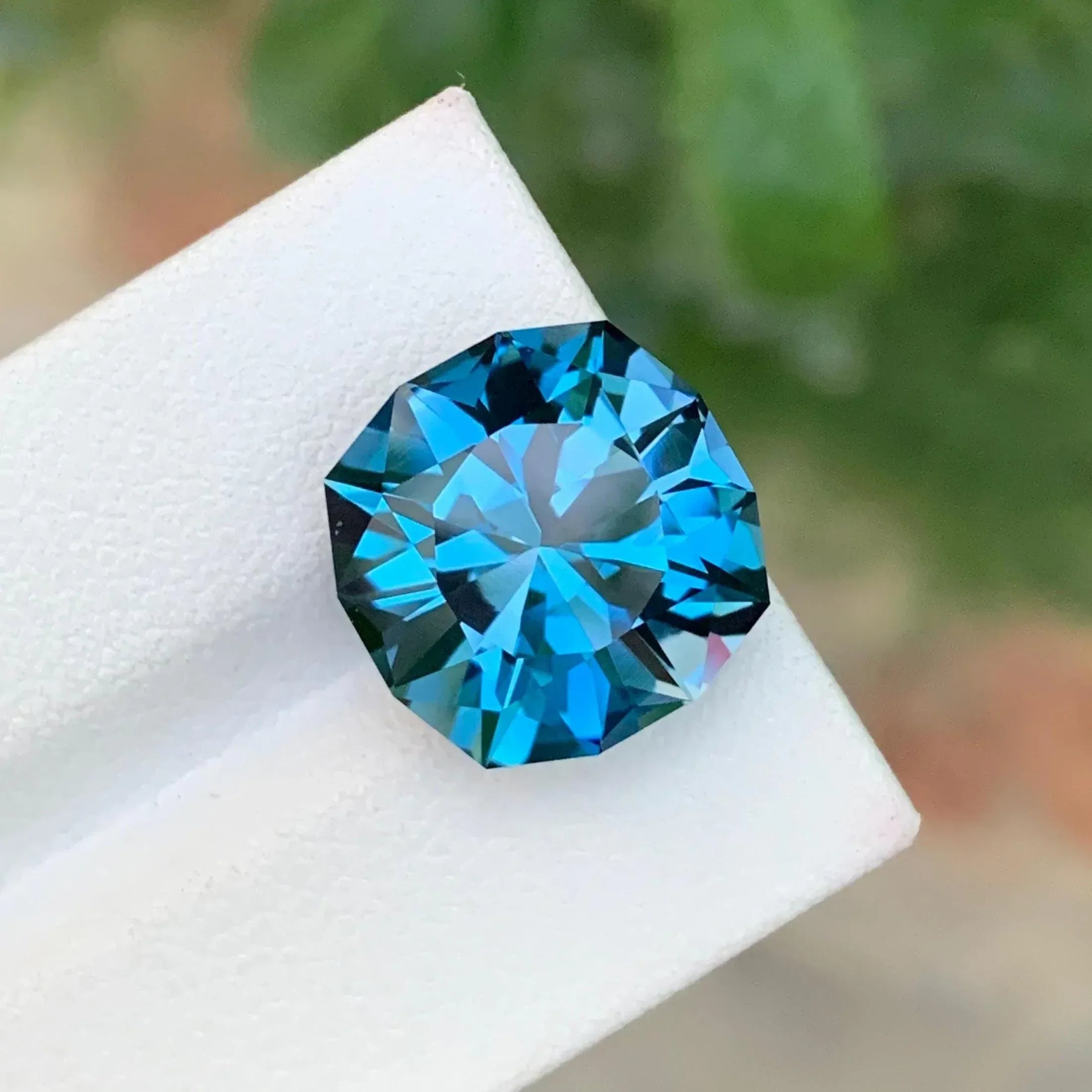 14.10 CT London Blue Topaz: Faceted Cushion Cut, Brazil Secondary image