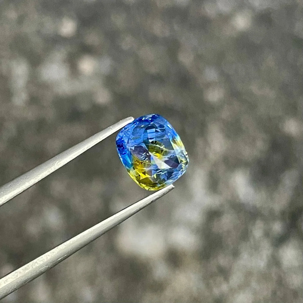 2.70 Carat Bicolor Sapphire: Cushion Cut Sri Lankan Gemstone - Splendor Gems