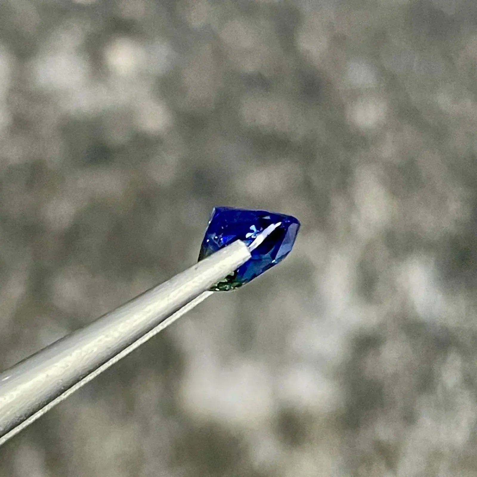 2.70 Carat Bicolor Sapphire: Cushion Cut Sri Lankan Gemstone - Splendor Gems