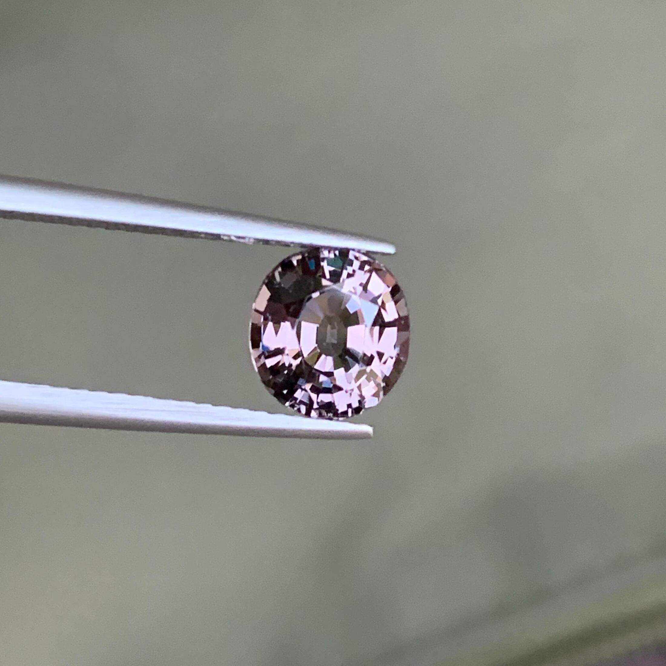 Gray Spinel Gemstone: Faceted Oval Cut Burma Spinel, 2.30 CT (7x7x5mm)