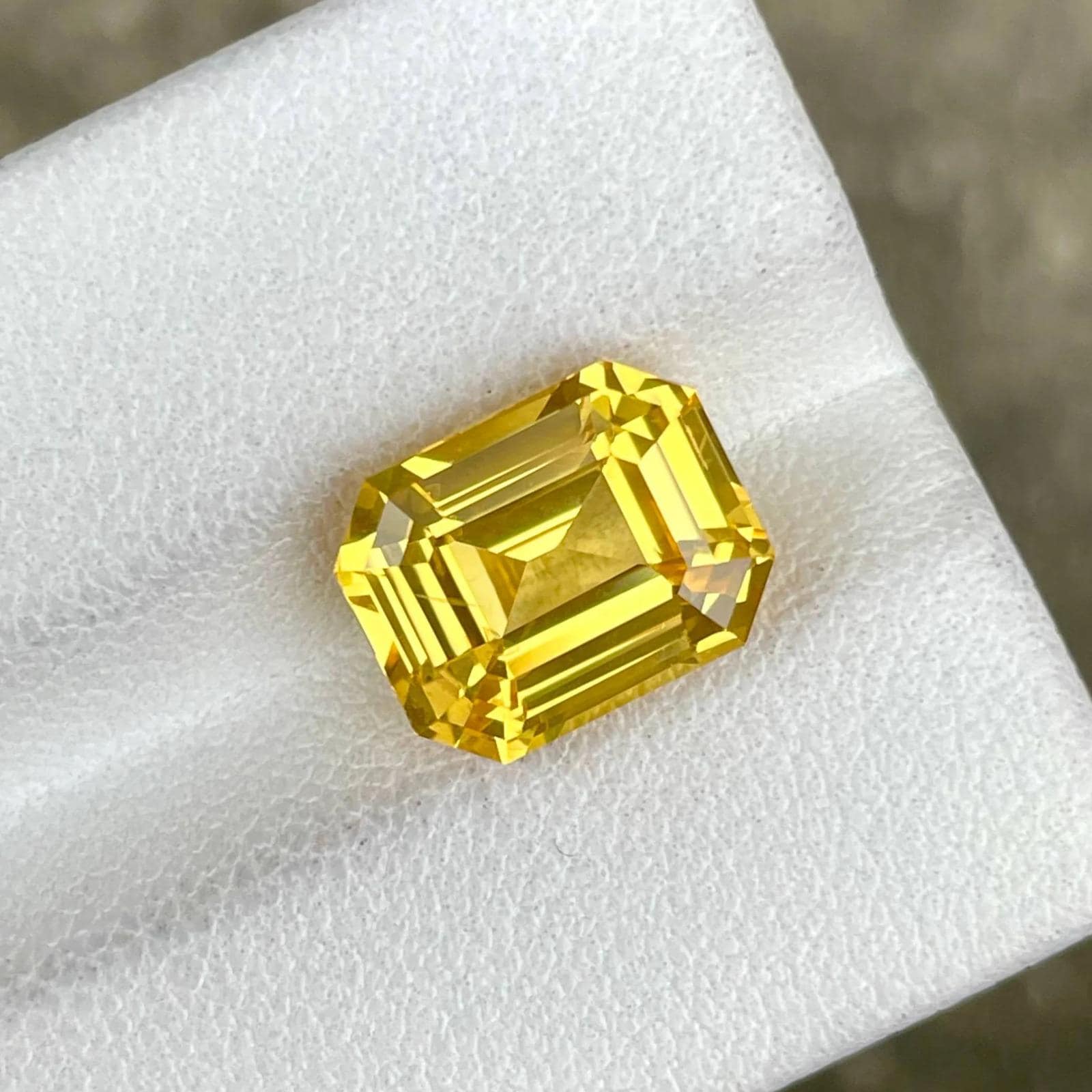 Natural Yellow Sapphire: 3.85 Carat Oval Cut Loose Gemstone