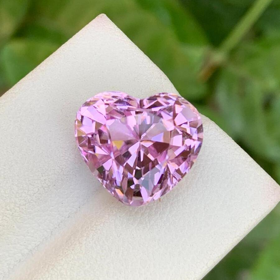 Natural Pink Kunzite Stone: 13.30 Carat Heart Cut Gemstone Secondary image