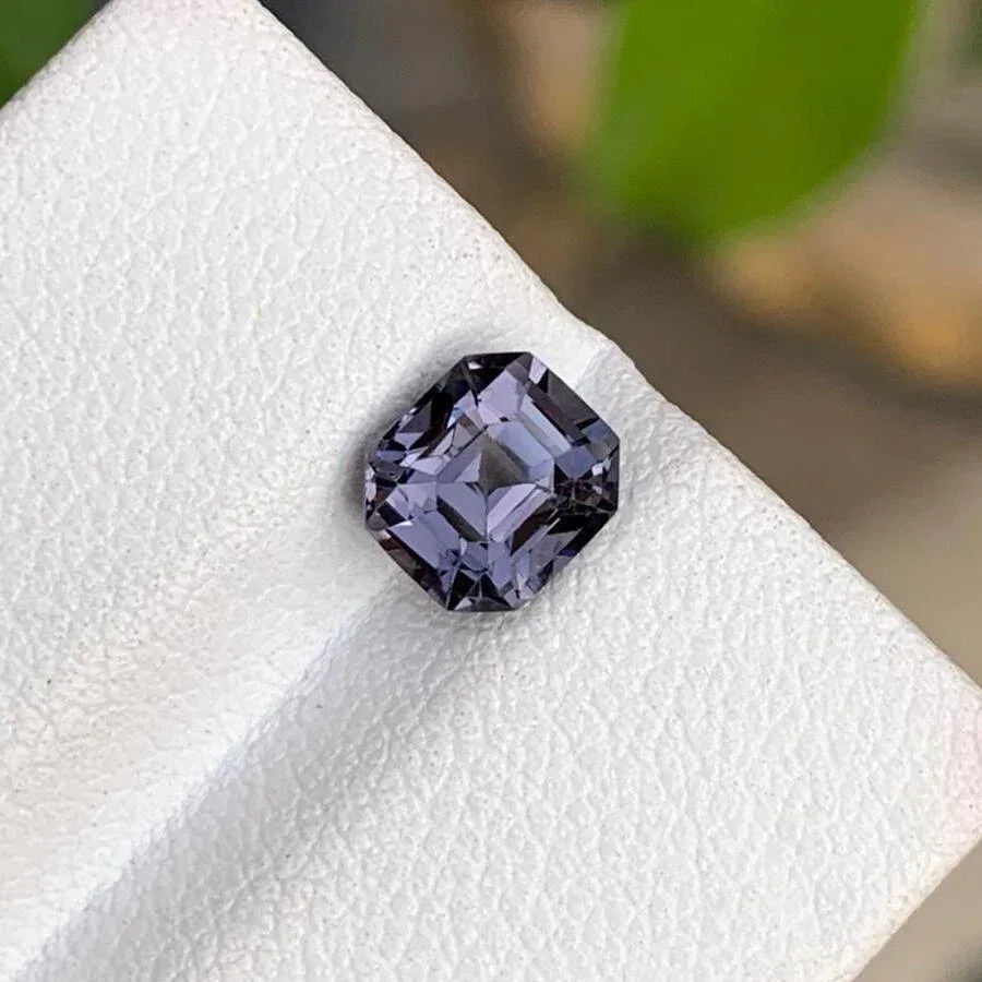 1.55 CTS Tropical Blue Spinel: Burma Origin, Round Cut Gemstone - Splendor Gems