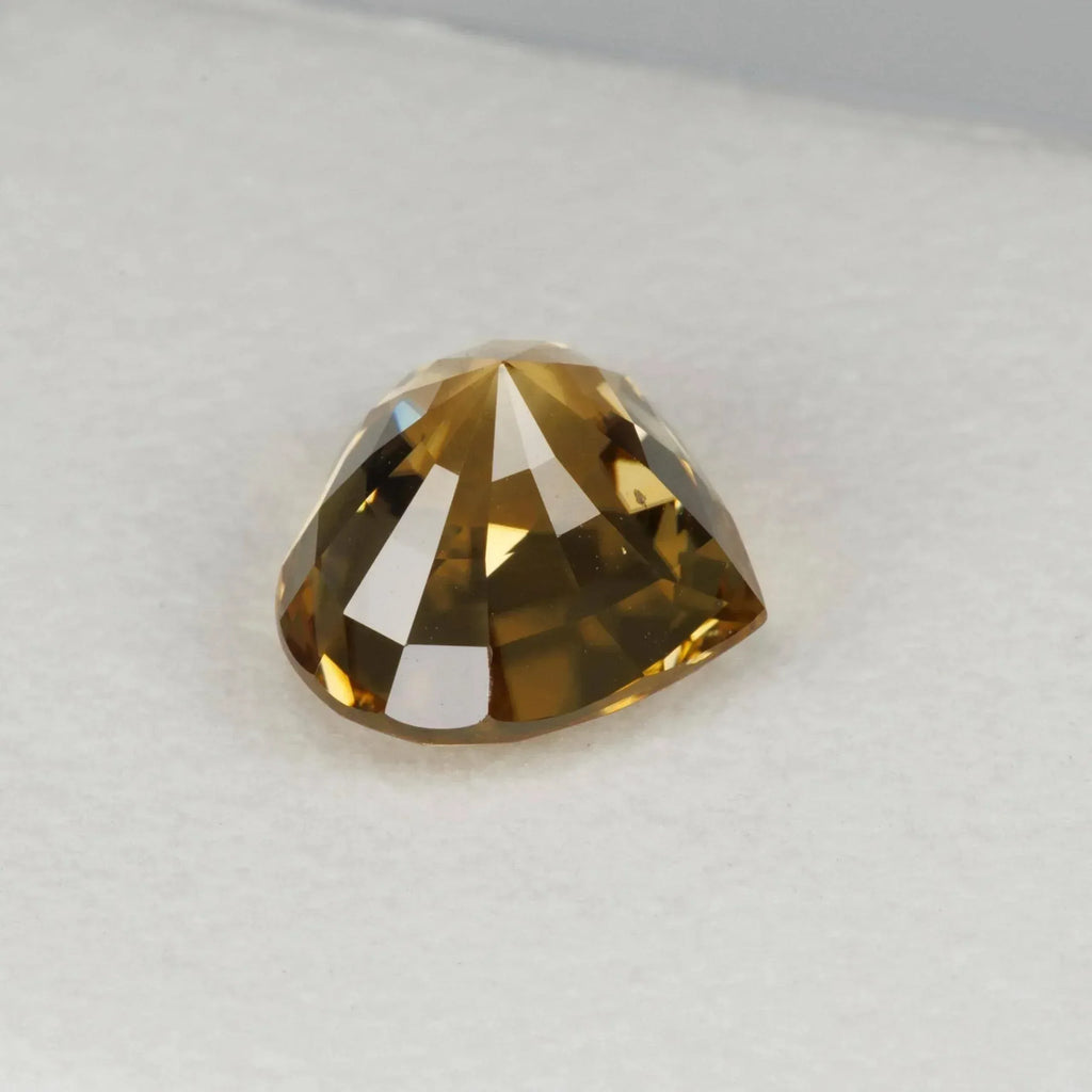 6.05 Carats Yellow Zircon | Heart Cut Natural Sri Lankan Gemstone | 10.3 x 9.5 x 7.3 - Splendor Gems