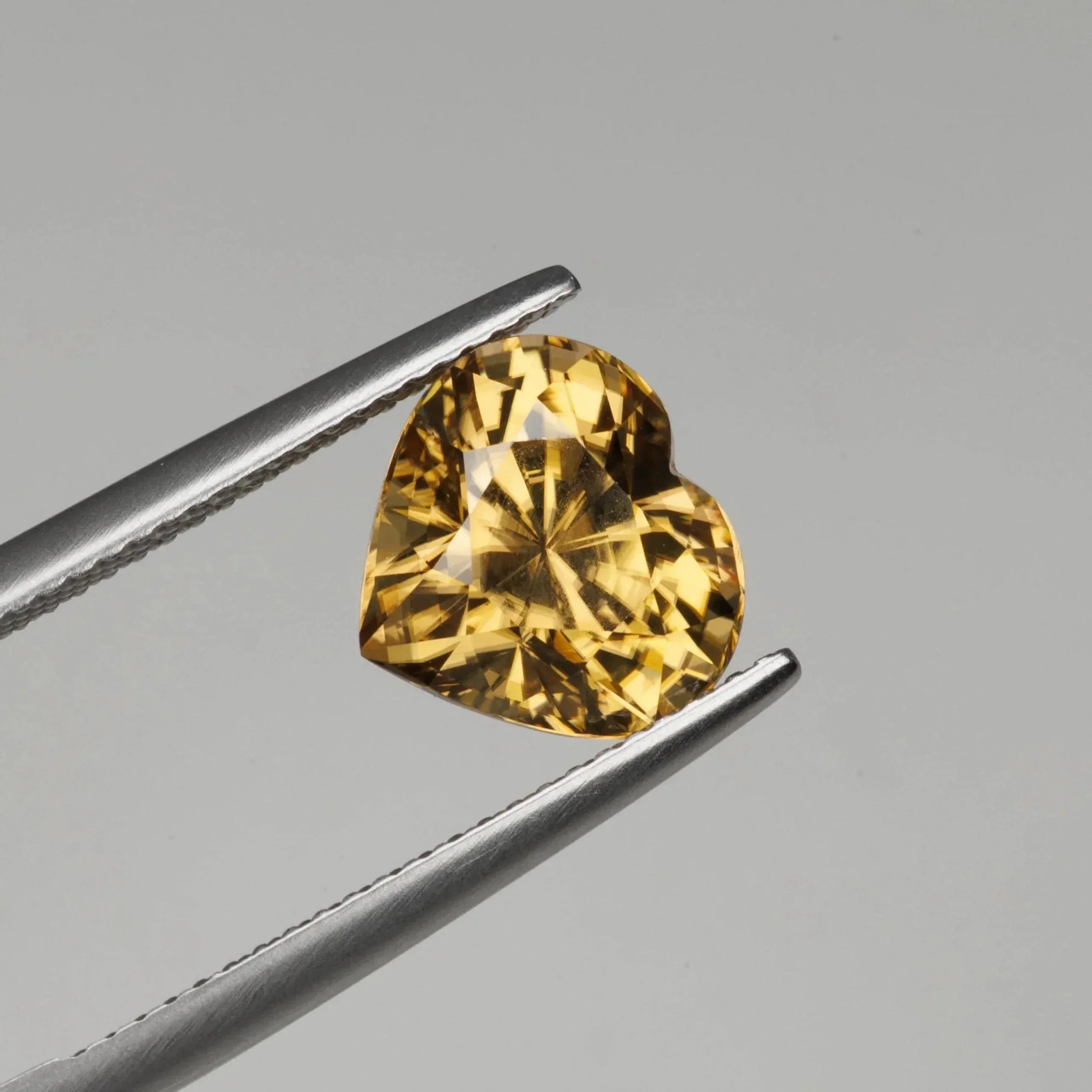 6.05 Carats Yellow Zircon | Heart Cut Natural Sri Lankan Gemstone | 10.3 x 9.5 x 7.3 - Splendor Gems