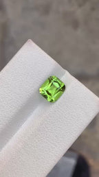 Fine Natural Pakistani Peridot – 1.90 Ct VSi Clarity | Untreated Lime-Green Gem