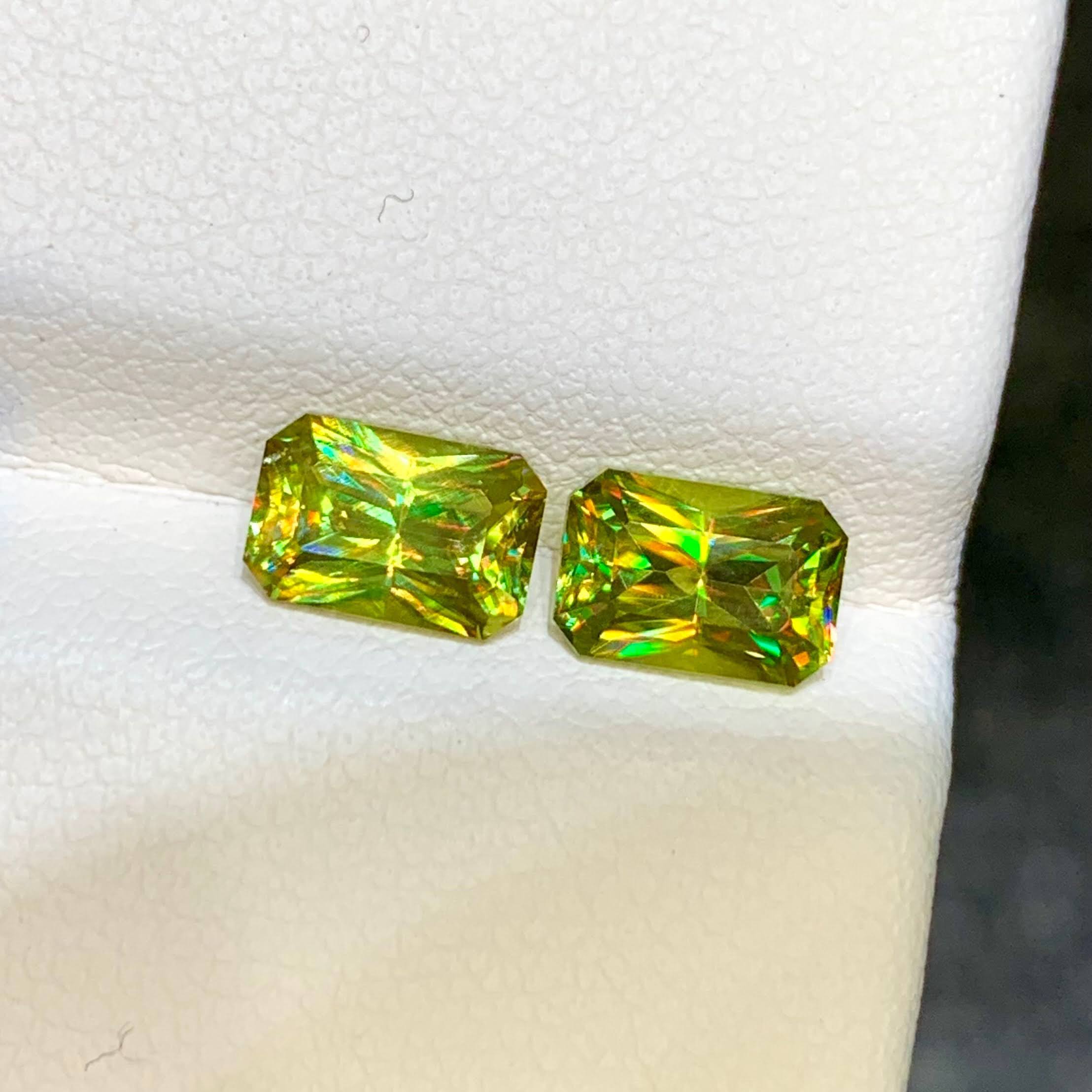 Natural 2.60 Ct Sphene Titanite Gemstone VVS Octagon Emerald Cut Untreated Africa