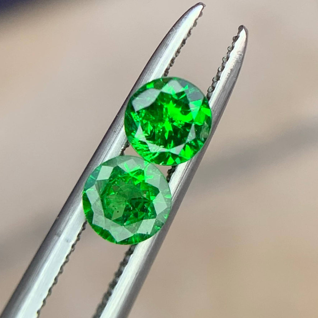 Natural Tsavorite Garnet 0.64 Ct Tanzania Green Gemstone Eye Clean Loose Stone Untreated